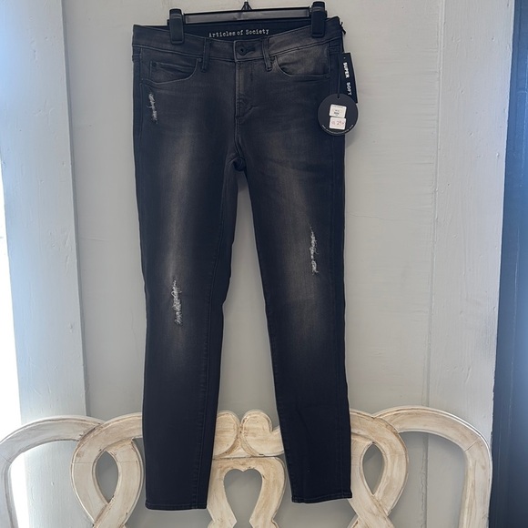 Articles of Society Charcoal Distressed Skinny Jeans NWT Size 29 (8) - Picture 1 of 5